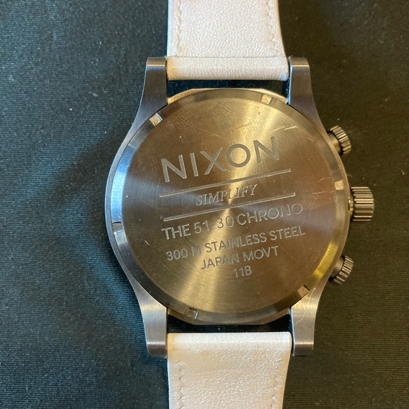 Nixon 51-30 Chrono White Leather band Watch - Picture 4 of 7